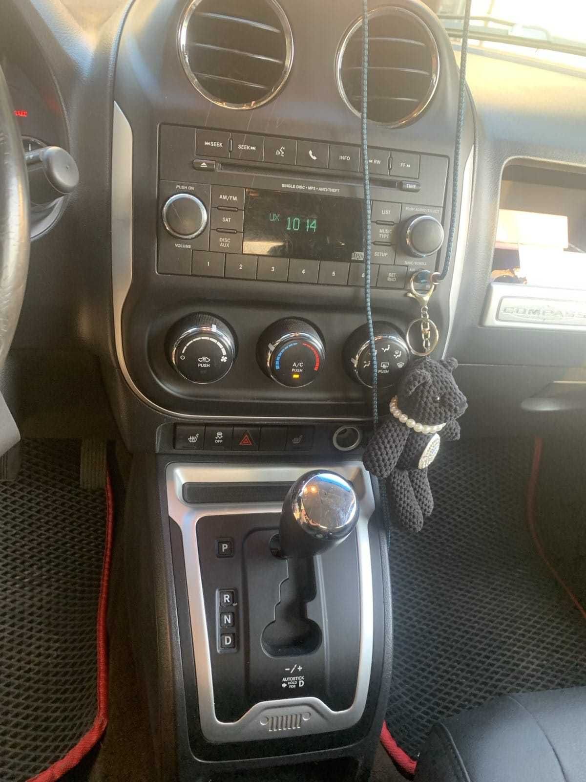 Продам Jeep Compass