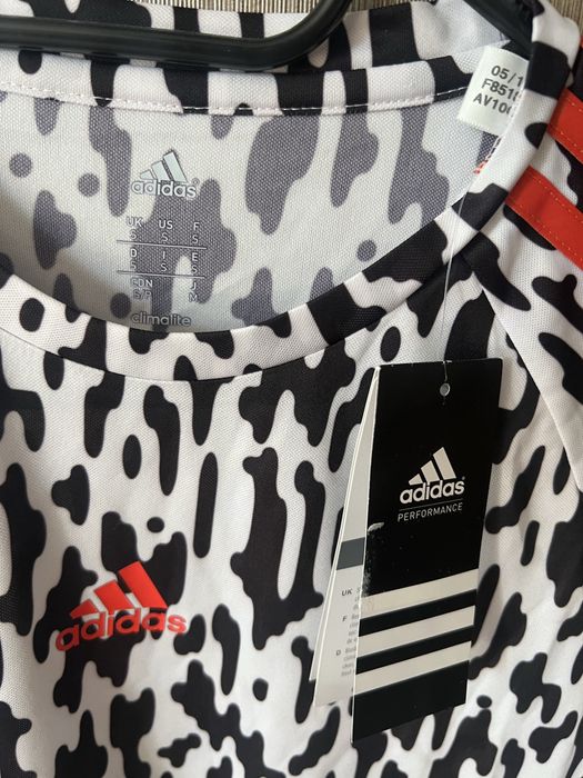 Чоловіча оригінальна нова футболка Adidas S розмір