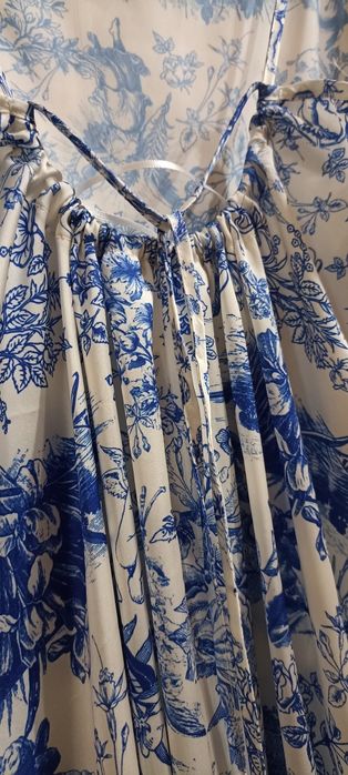 Продам новое платье