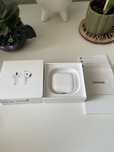 Apple AirPods 4 bezprzewodowe