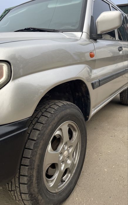 Мітсубісі Паджеро Пінін