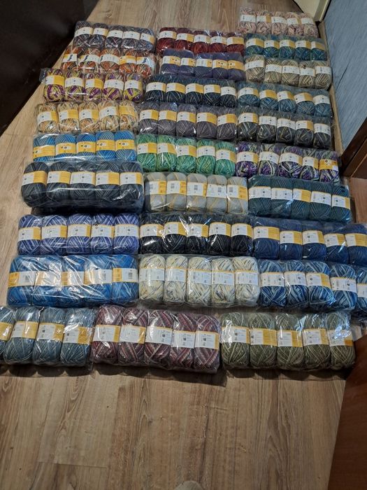 Нитки для в'язання ручного і машинного