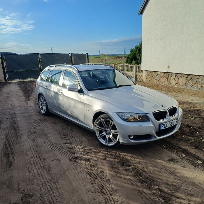 BMW 320i  Touring