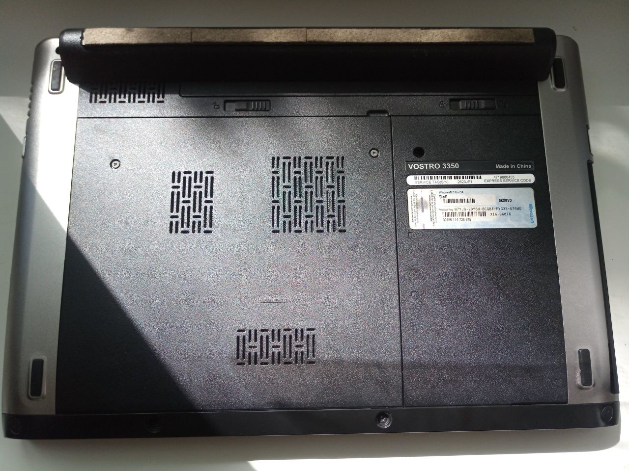 Ноутбук ( i5 / 8Gb /  ssd + hdd / 2 видеокарты) )