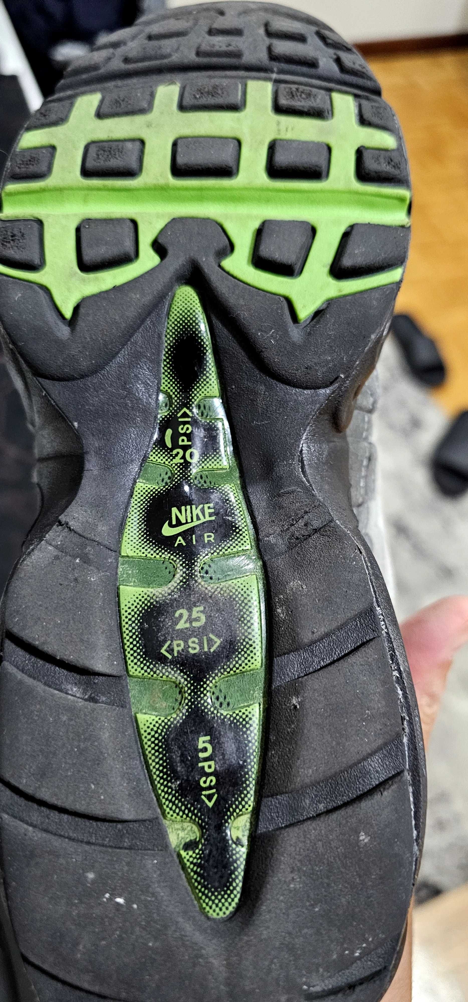 Nike Air Max 95 como Novas