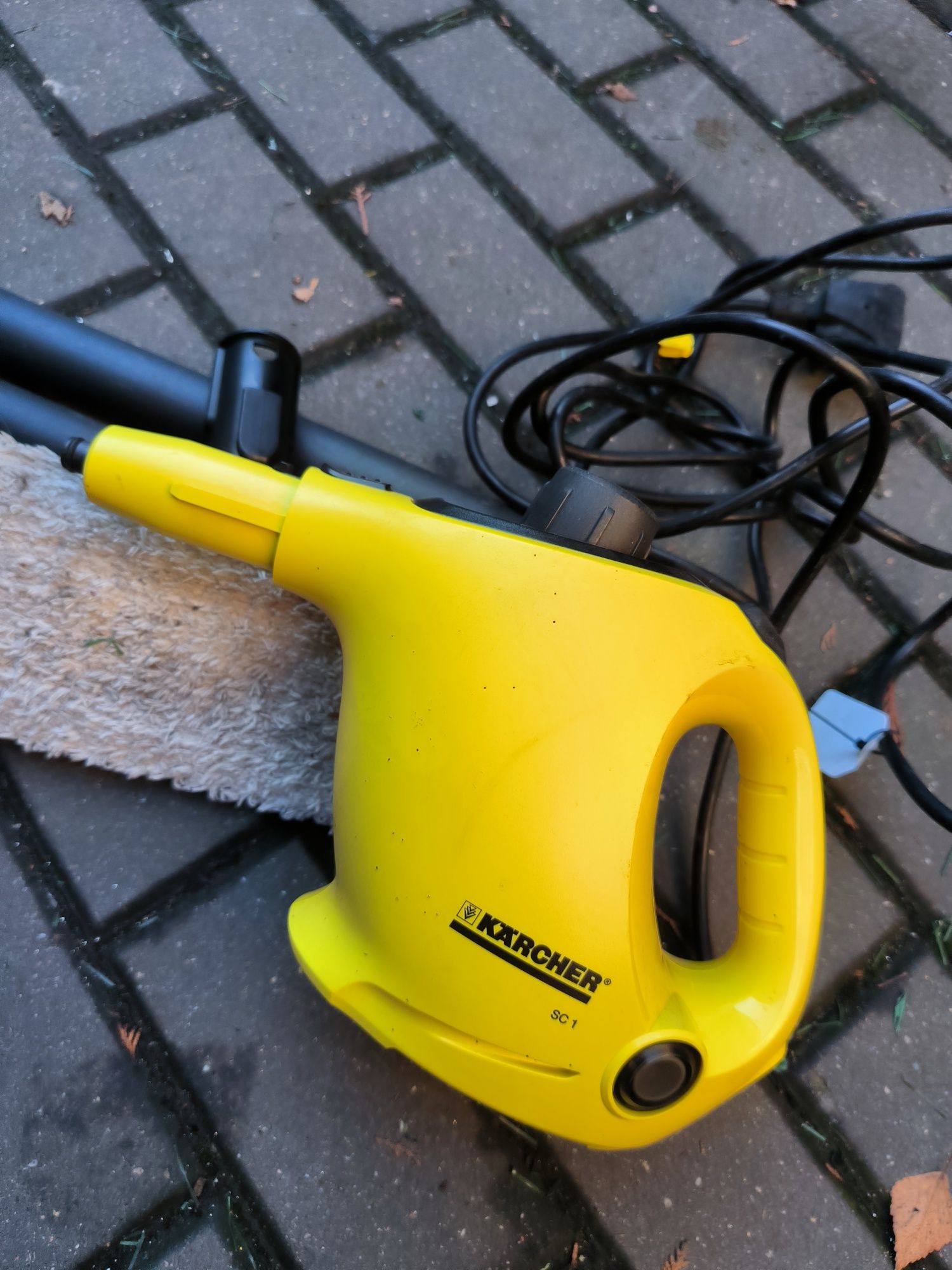 Myjka parowa KARCHER SC 1 EasyFix do czyszczenia podłóg