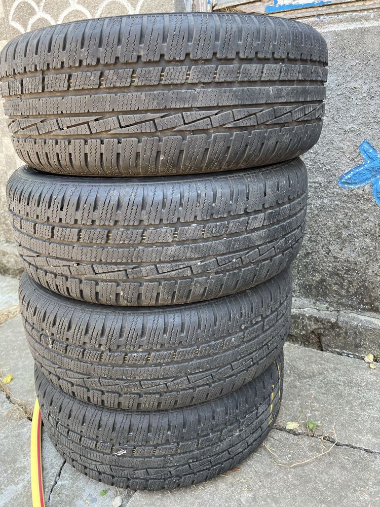 4 колеса с форда-фиеста, на зимней резине 195/55R15
