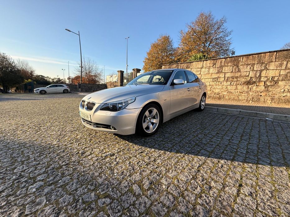Bmw e60 530d caix. Auto