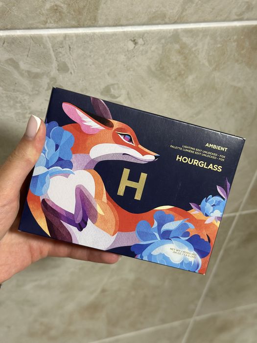 Палетка hourglass fox лисиця 2025