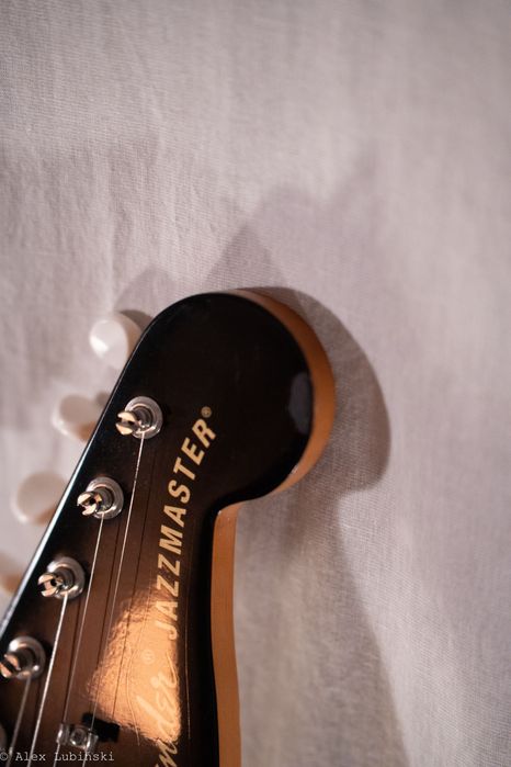 Fender Goldfoil Jazzmaster Bigsby - offsetowe cudo jak z Custom Shopu