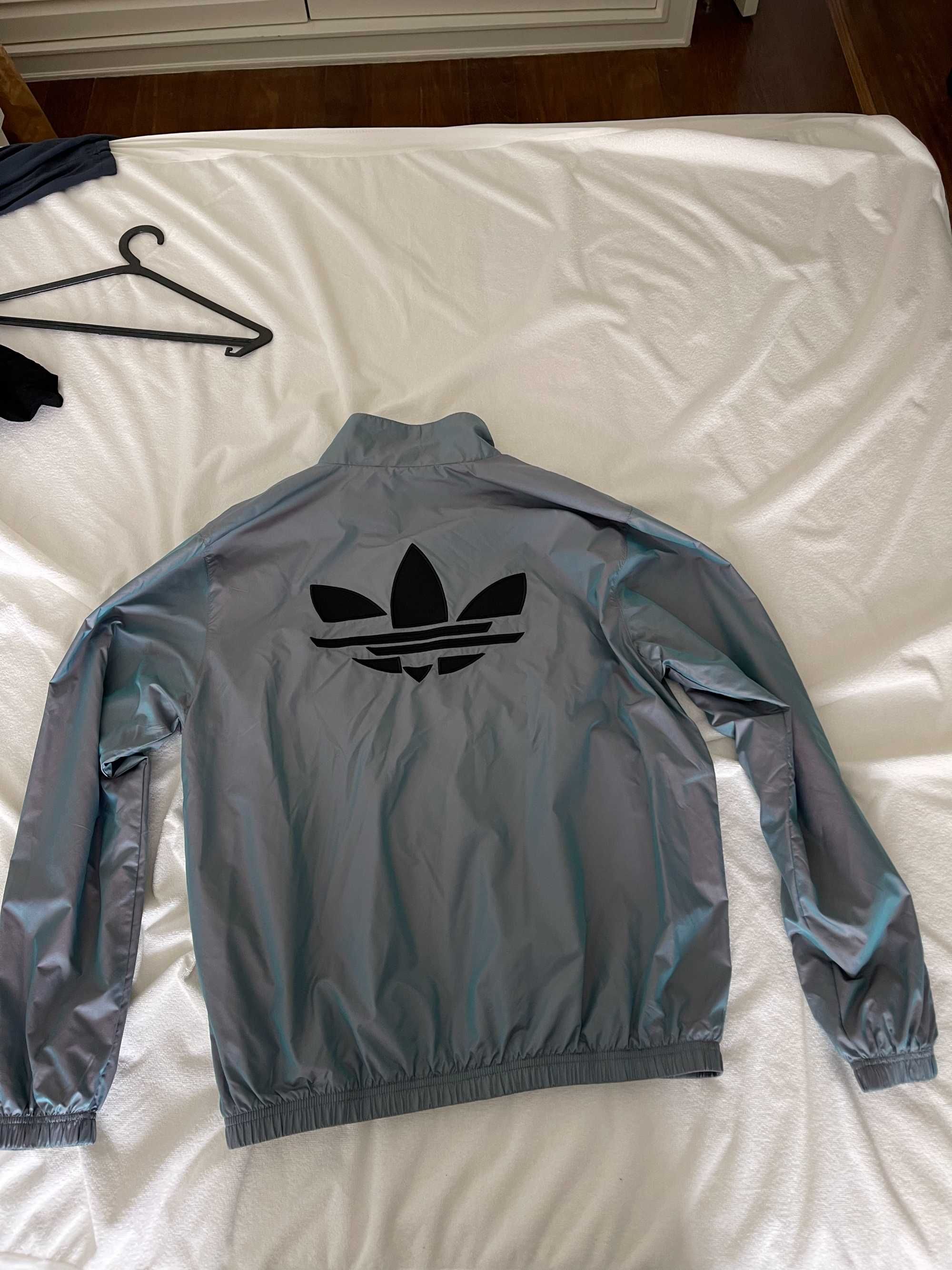 Impermeável Adidas (S)