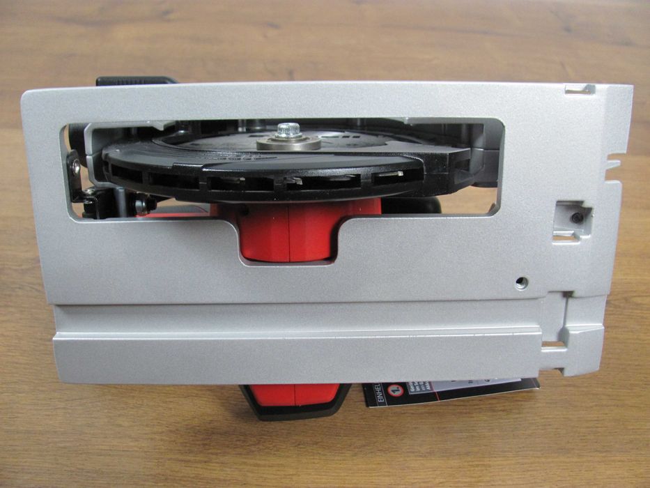 Пила циркулярна ручна паркетка Einhell TE-CS 18/150 Li з Німеччини