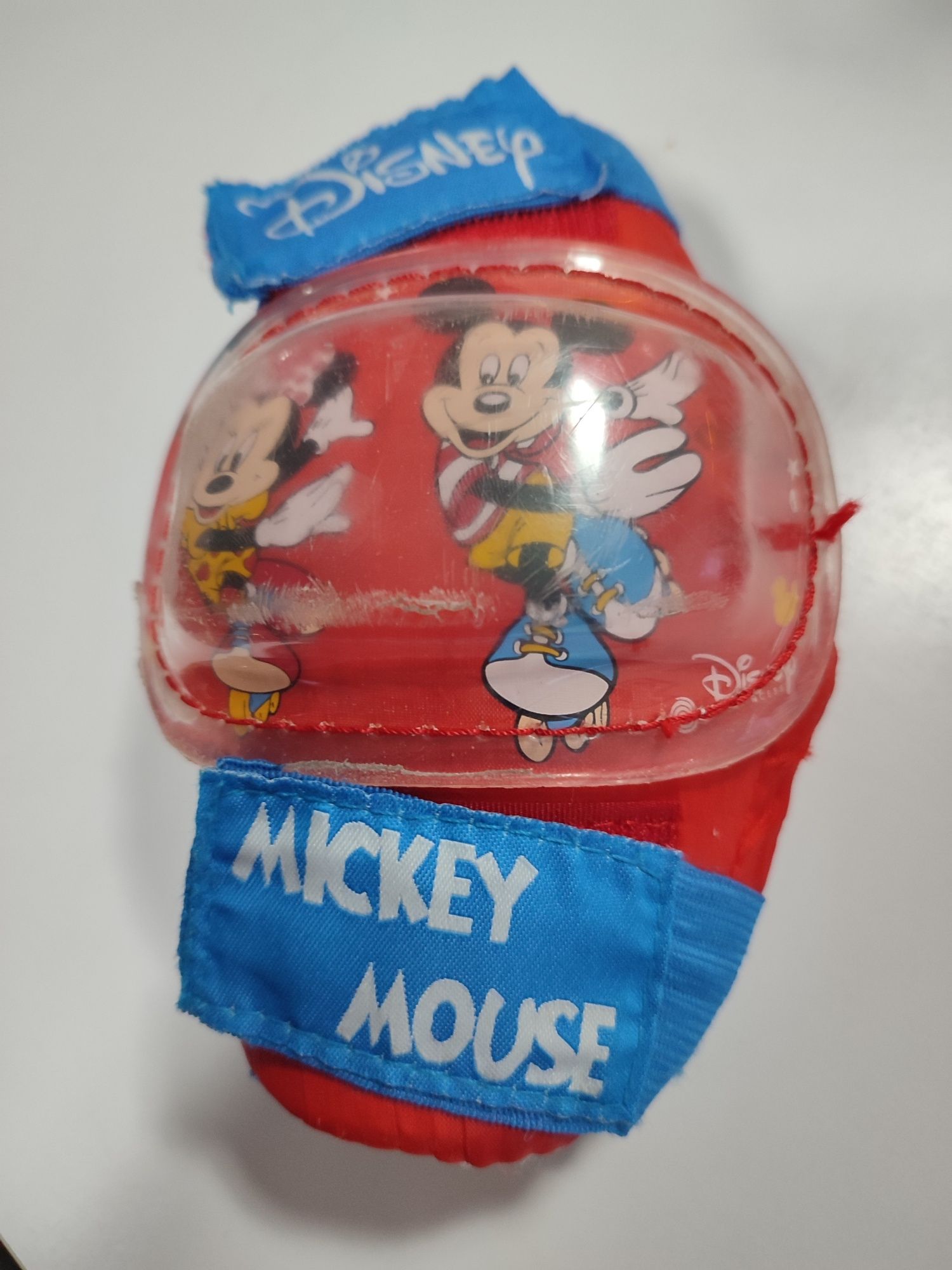 Dziecięce ochraniacze na kolana i łakocie Disney Mickey Mouse