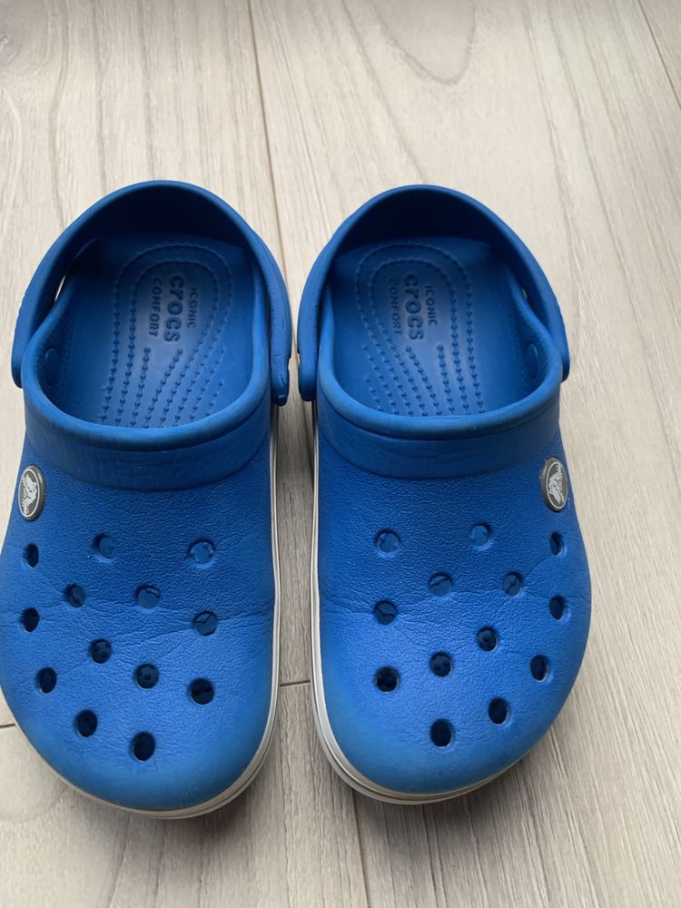 Klapki Crocs c12