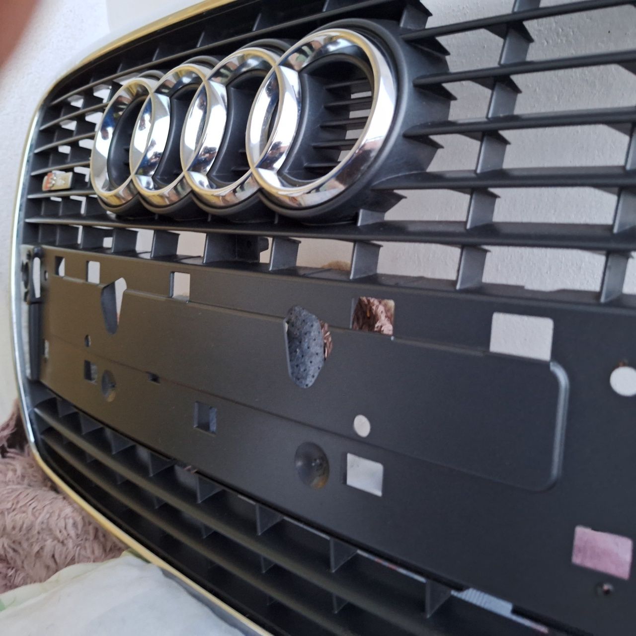 GRILL ZDERZAKA Audi A4 B7 s-line 04-07