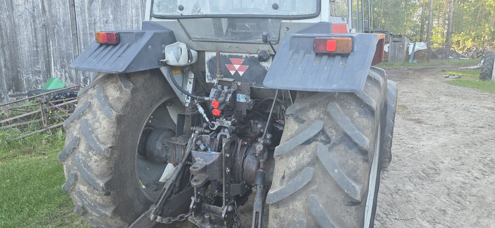 Massey Ferguson 390