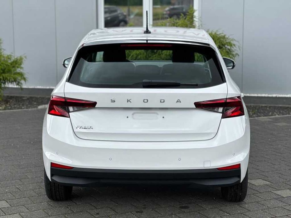 Разборка Skoda Fabia I/II/III дверь фара крыло капот бампер ляда стоп