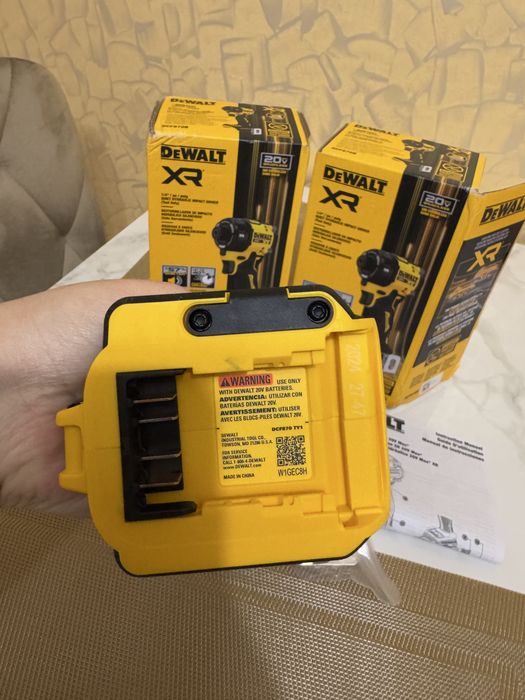 Гідравлічний імпульсний гвинтоверт імпакт DeWALT DCF870B 20V MAX