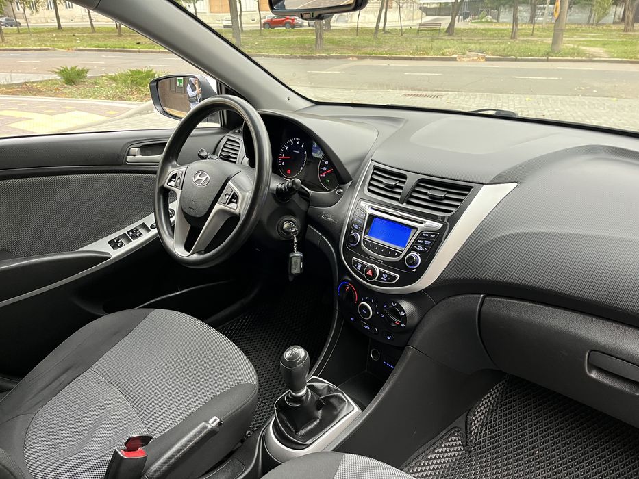 Продам Hyundai Aceent 2013 рік Газ 4