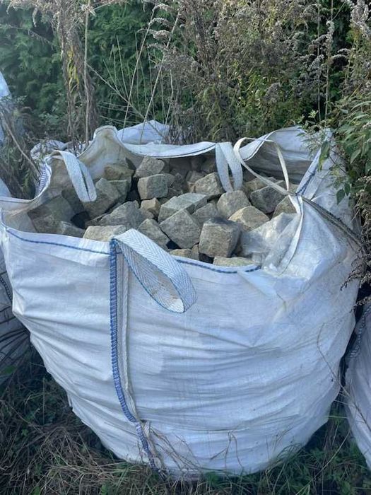 Kostka granitowa żółta 70 zł / 1 mkw