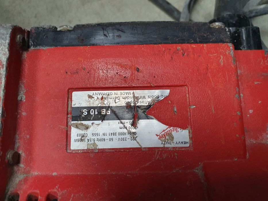 Mlot wyburzeniowy Kango Milwaukee 1050W