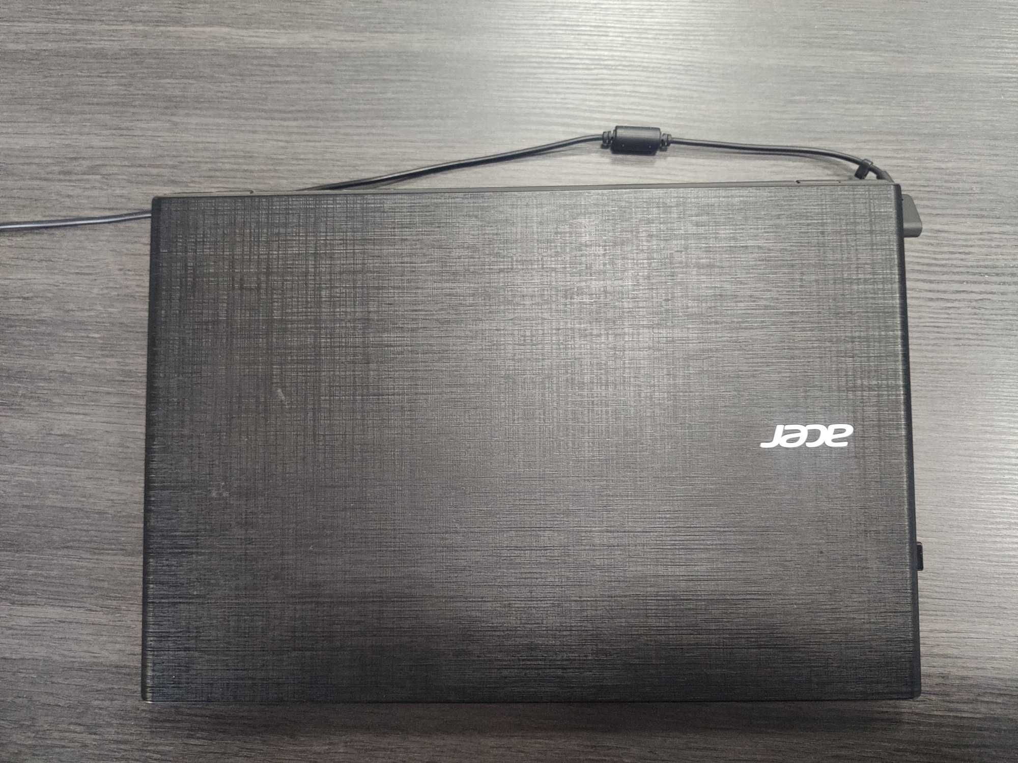 Acer aspire e5-552g 15,6" FHD / 8GB DDR3 / 240GB SSD / 1TB HDD