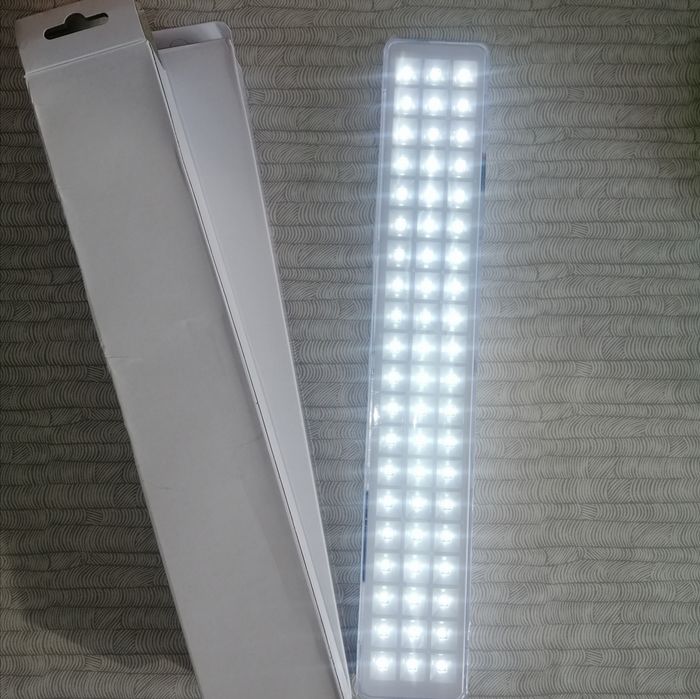 Заряжаємий аварійний Ліхтар 60 LED Фонарь Светильник на акумуляторах