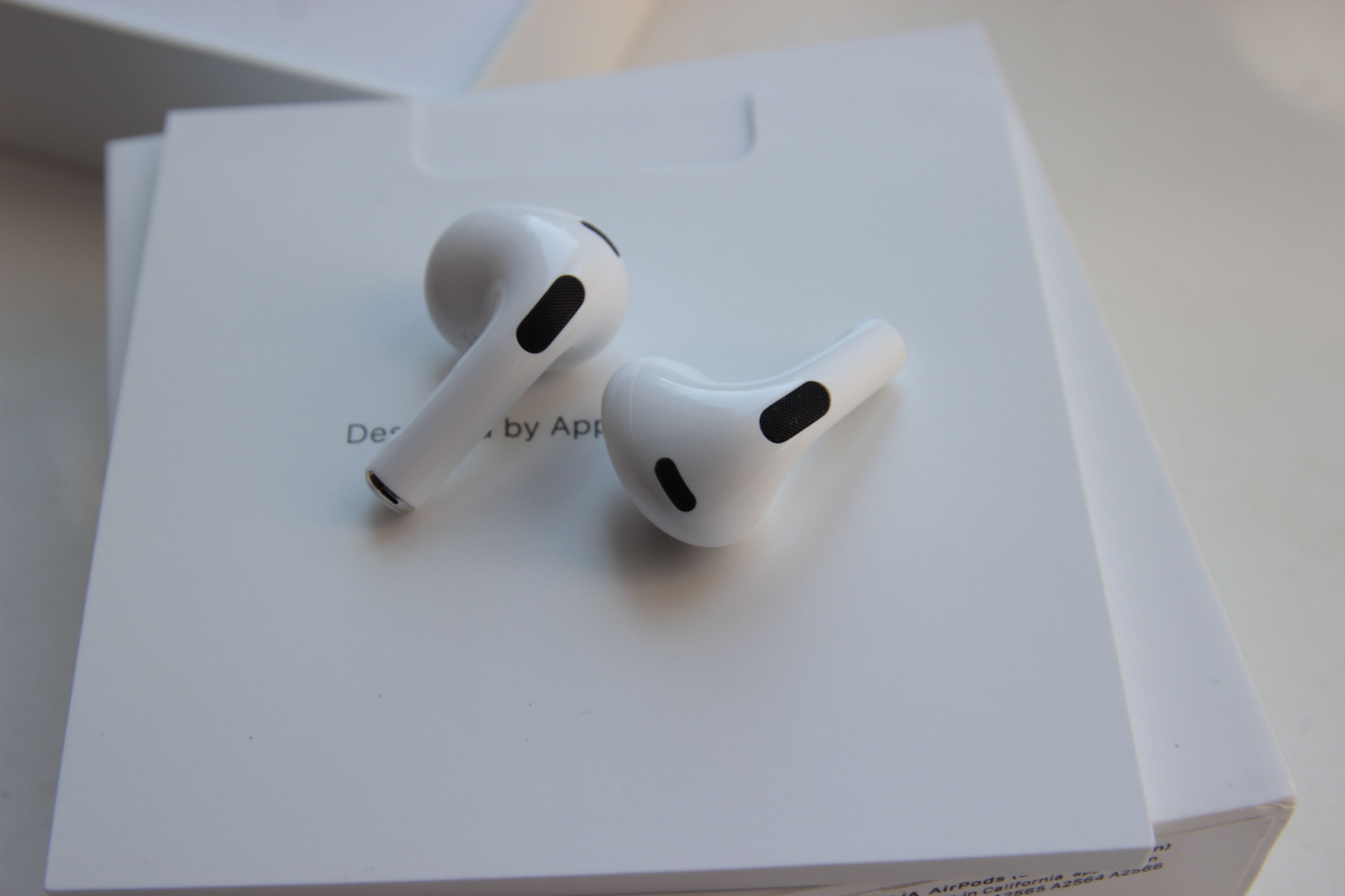 Оригінальні власні навушники Apple AirPods 3 (MME73)