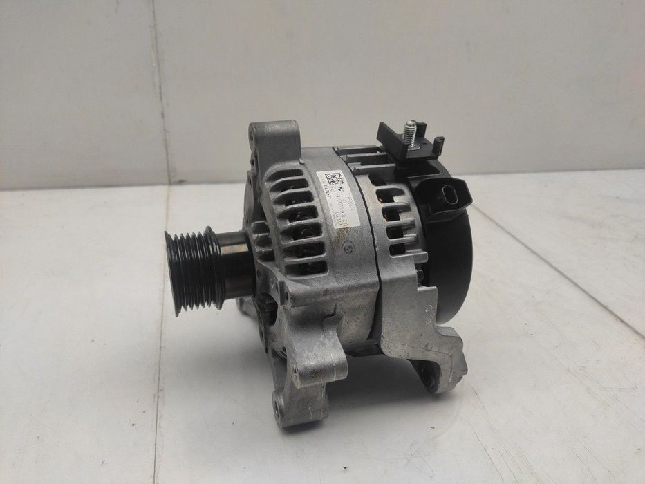 Alternador BMW 1 (F40)
