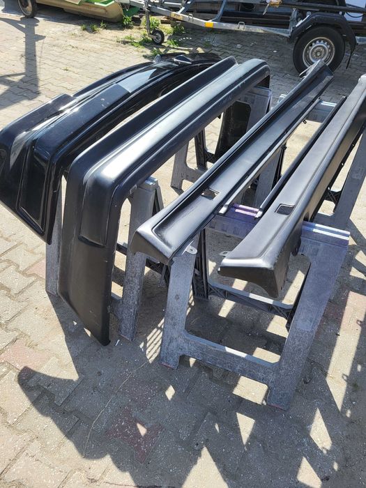 E34 AMG Look Bodykit do Mercedesa W124