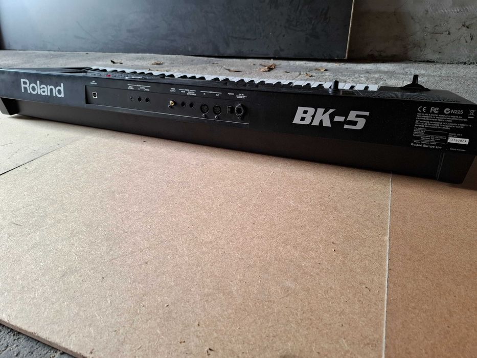 Keyboard Roland bk 5 USB mp3 wave