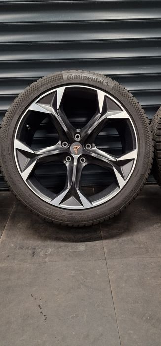 Koła Cupra Formentor 245/40 R19 Oryginał