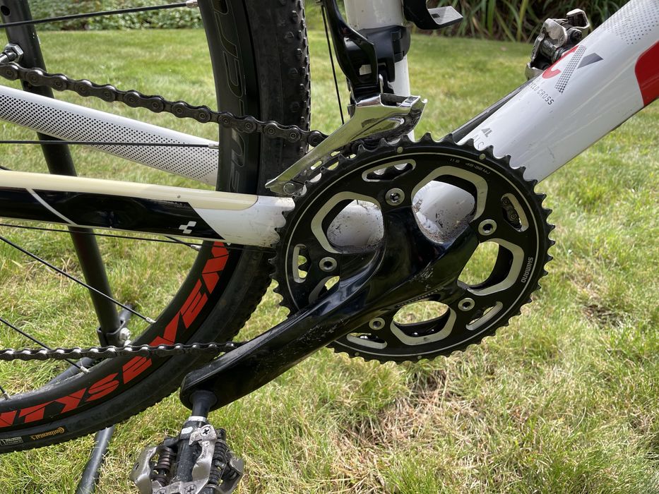 Cube Cross Race rozmiar 56