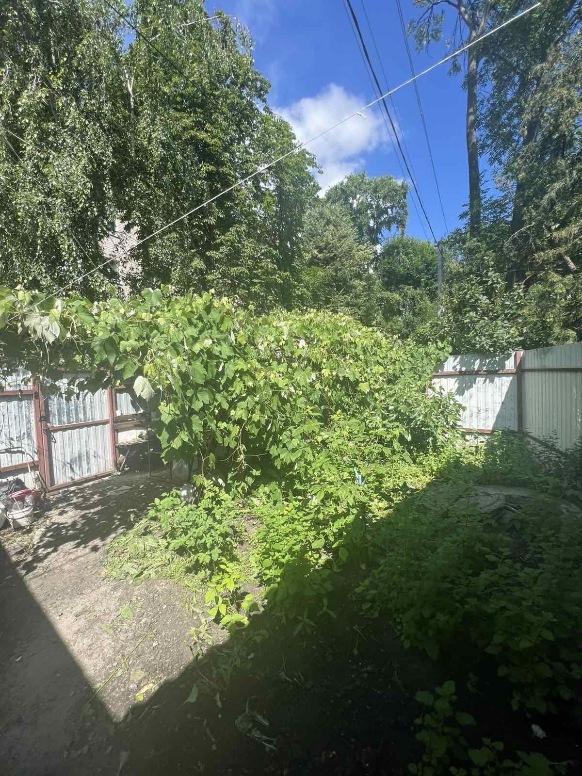 Продаж частини будинку у центрі!