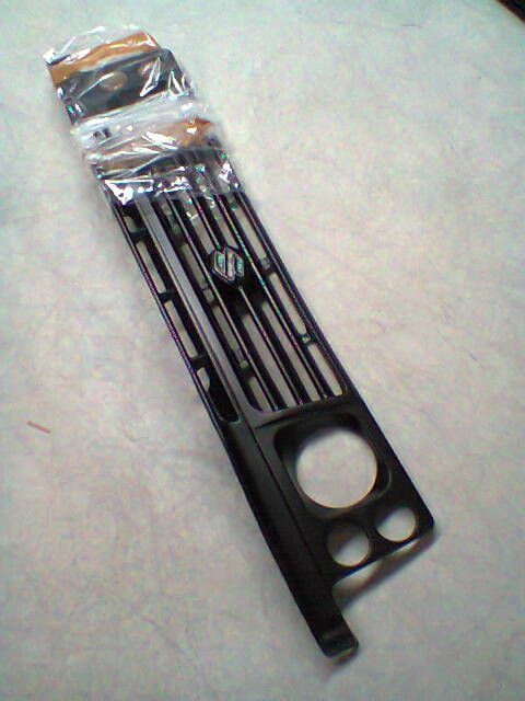 Grelha Suzuki Samurai 1996-2002 nova (FIBRA)