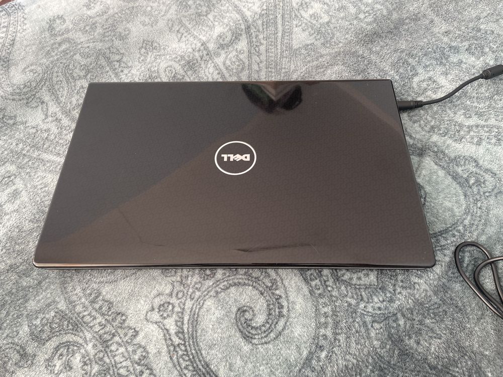 DELL Studio 1555