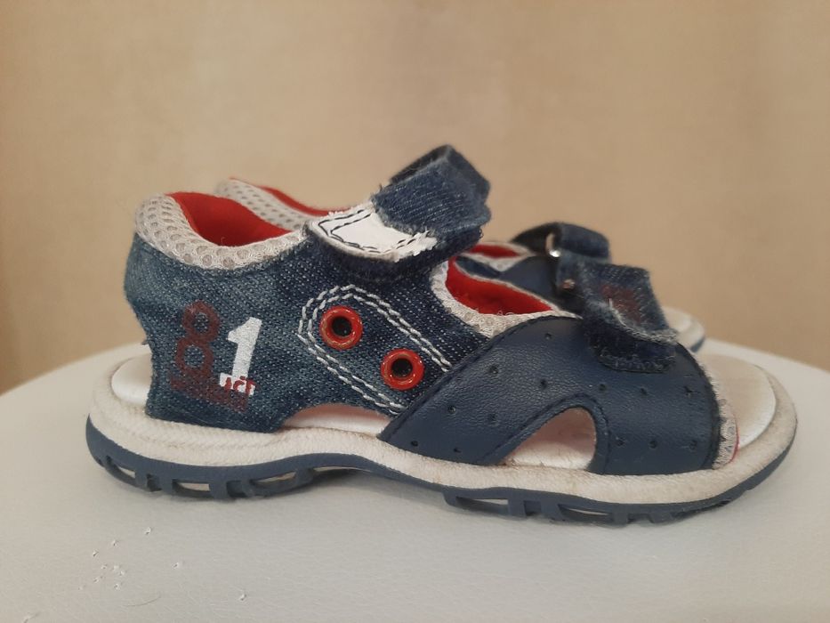 Босоніжки chicco 24 розмір