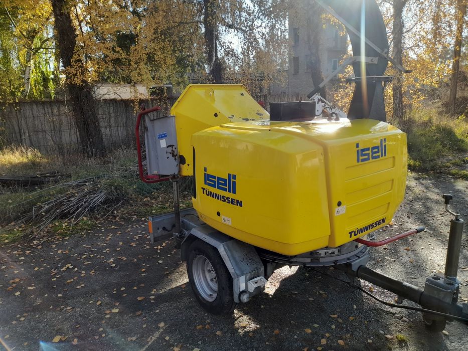 Rębak do gałęzi iseli