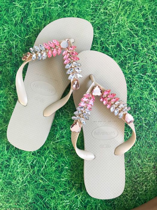 Havaianas Decoradas com Pedras  (novo / vários tamanhos)