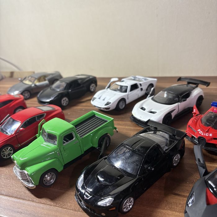 Машинки метал бу