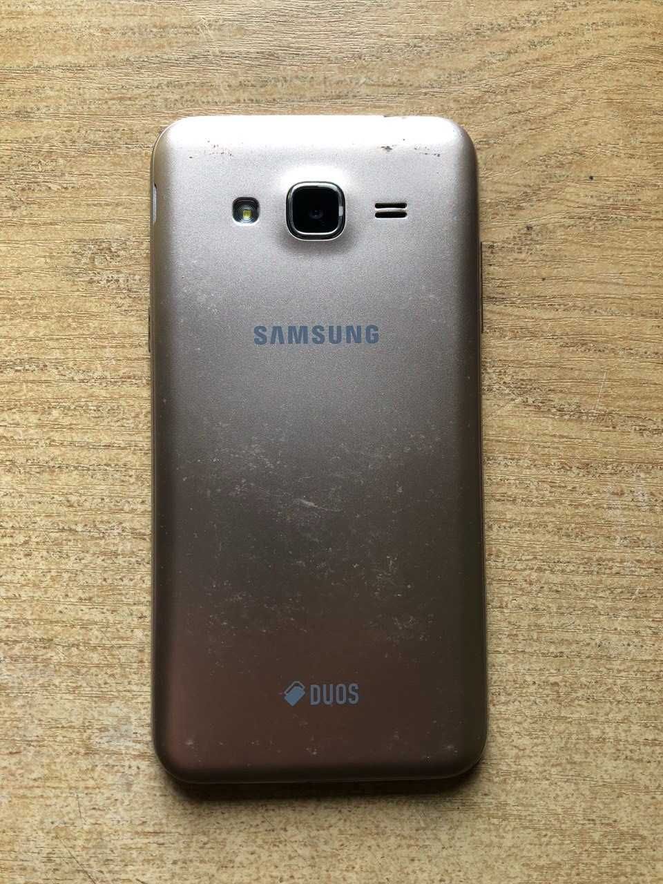 Samsung Galaxy J3 SM-J320FN