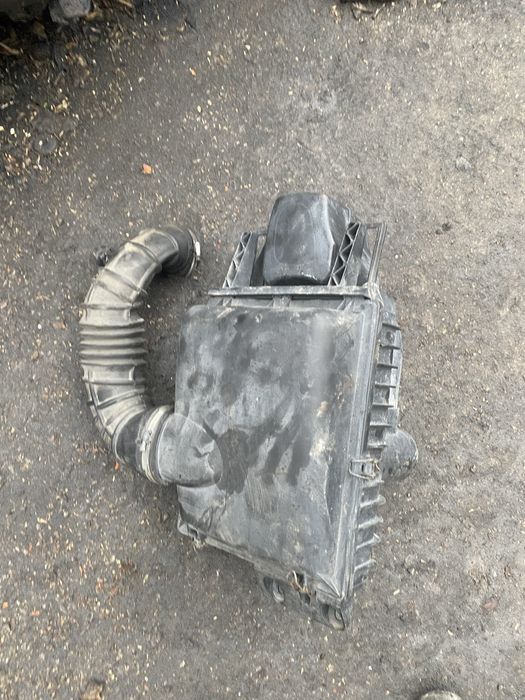 Корпус повітряного фільтра рено мастер 2.5cdti