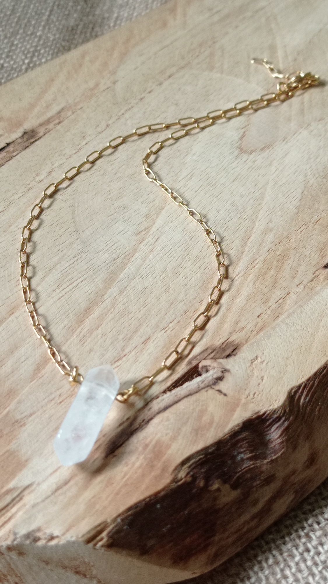 Krótki naszyjnik damski na łańcuszku z kryształem górskim, choker