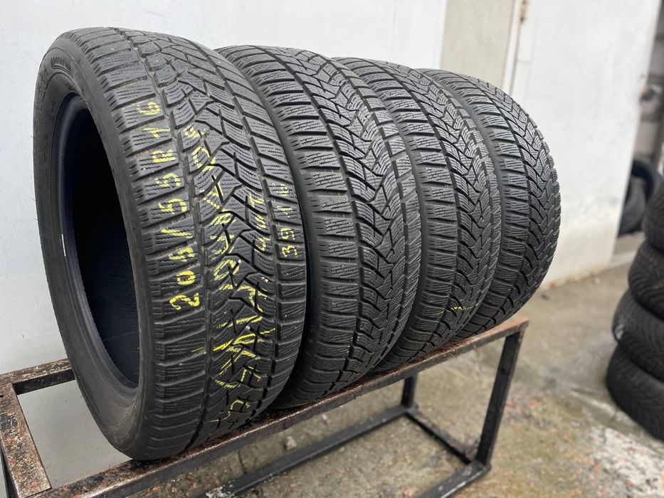 Шини 205/55 r16 Dunlop стан нових