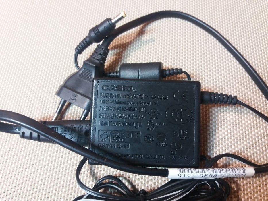 Блок питания CASIO 5.3v 650mA(штекер 4.0)