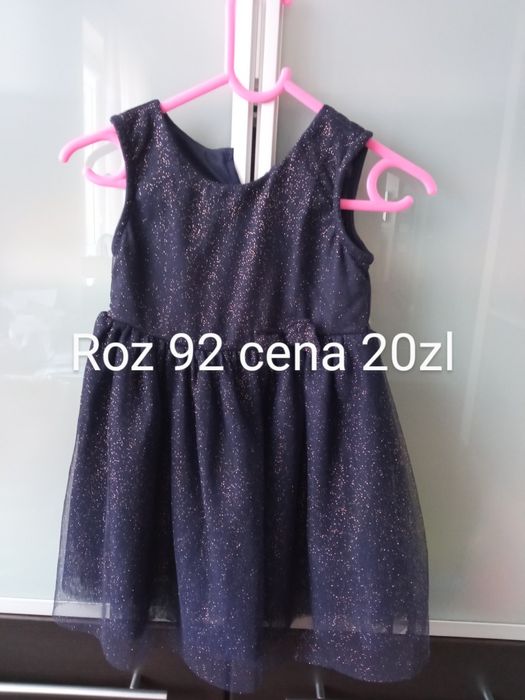 Piękna sukienka dla dziewczynki