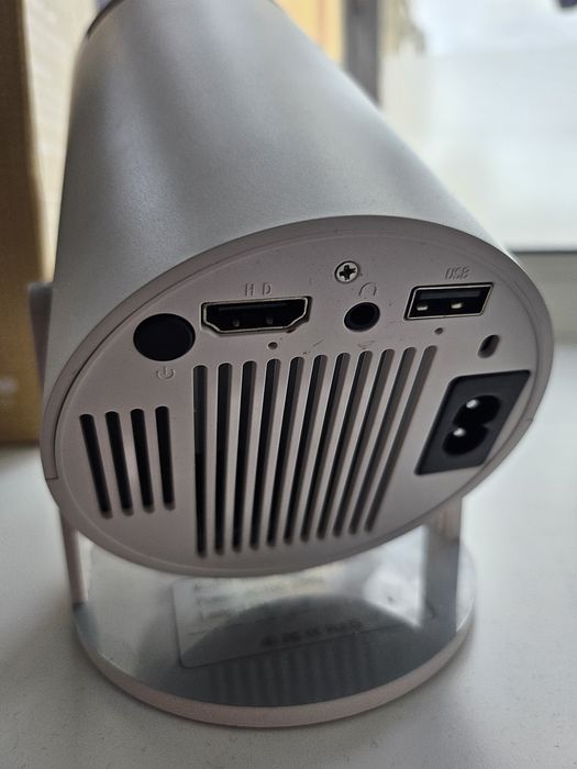 Смарт-проектор Magcubic HY300