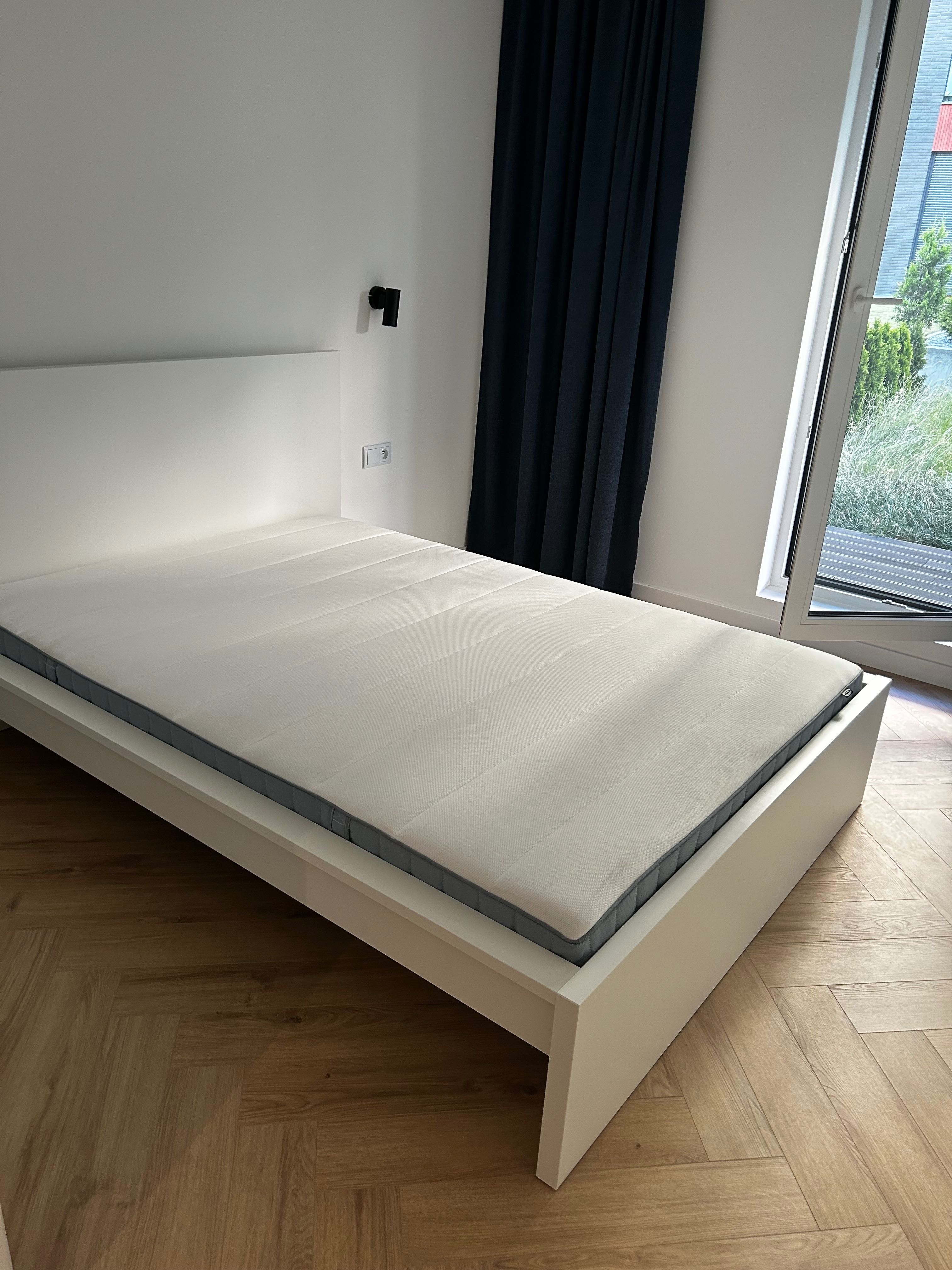 Nowa Rama łóżka MALM z materacem i 2 pojemnikami, biały 160x200 cm