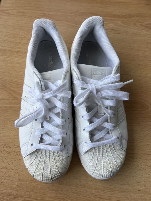 Tenis Adidas brancos