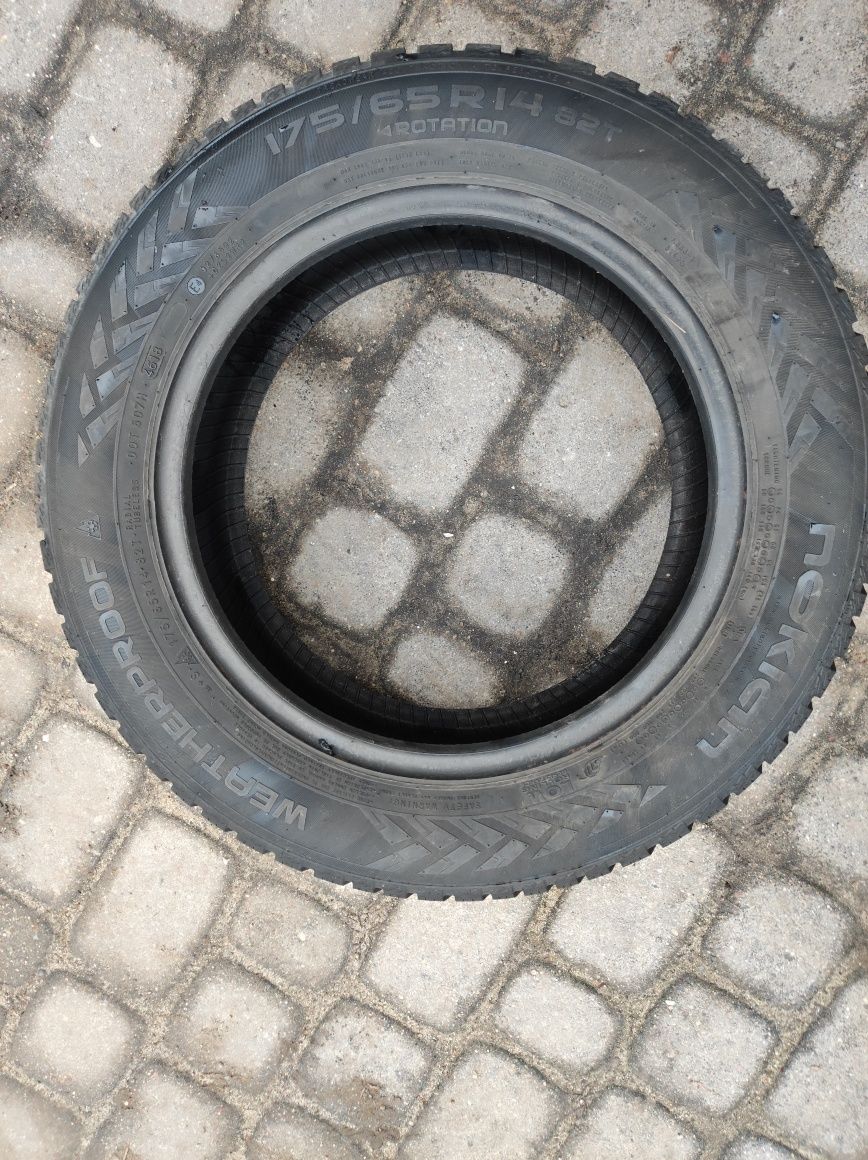 175.65.14 Dwie opony Wielosezonowe Nokian